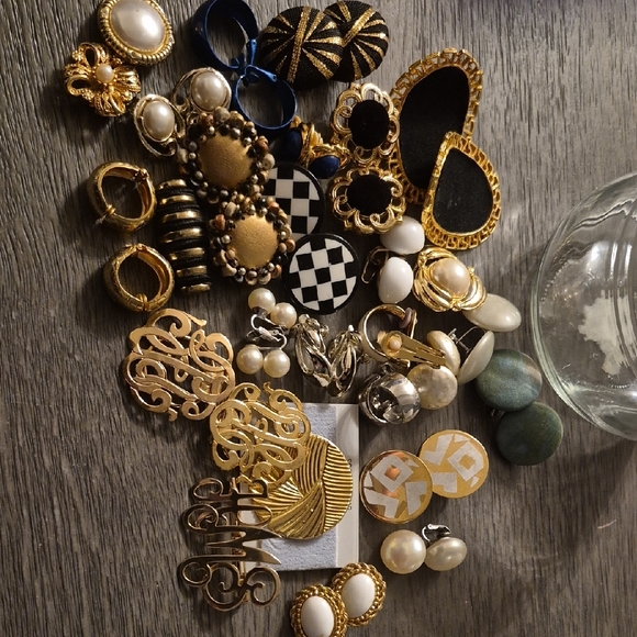 Assorted Gold and Black Women’s Statement Earrings - Mixed Pack - Picture 3 of 7